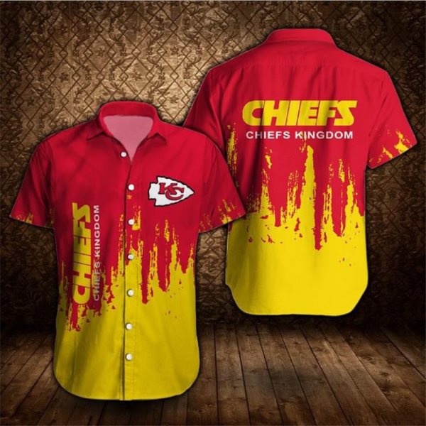 NFL Kansas City Chiefs Summer Casual Slim Button-Down Short Sleeve Shirt
