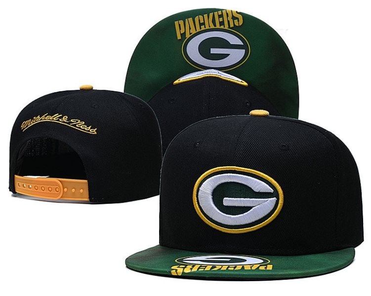NFL Packers Team Logo Black Mitchell & Ness Adjustable Hat LH