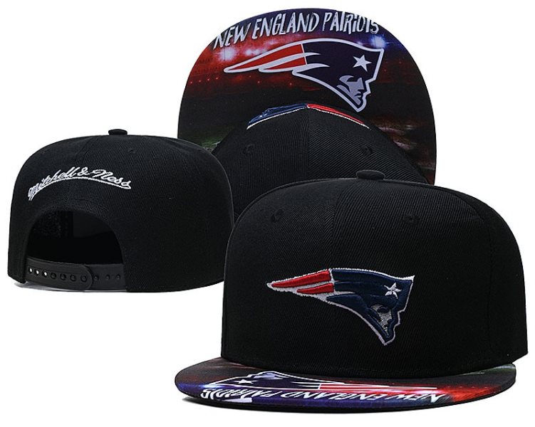 NFL Patriots Team Logo Black Mitchell & Ness Adjustable Hat LH