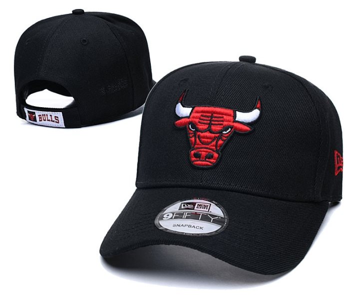 NBA Bulls Team Logo Black Peaked Adjustable Hat TX